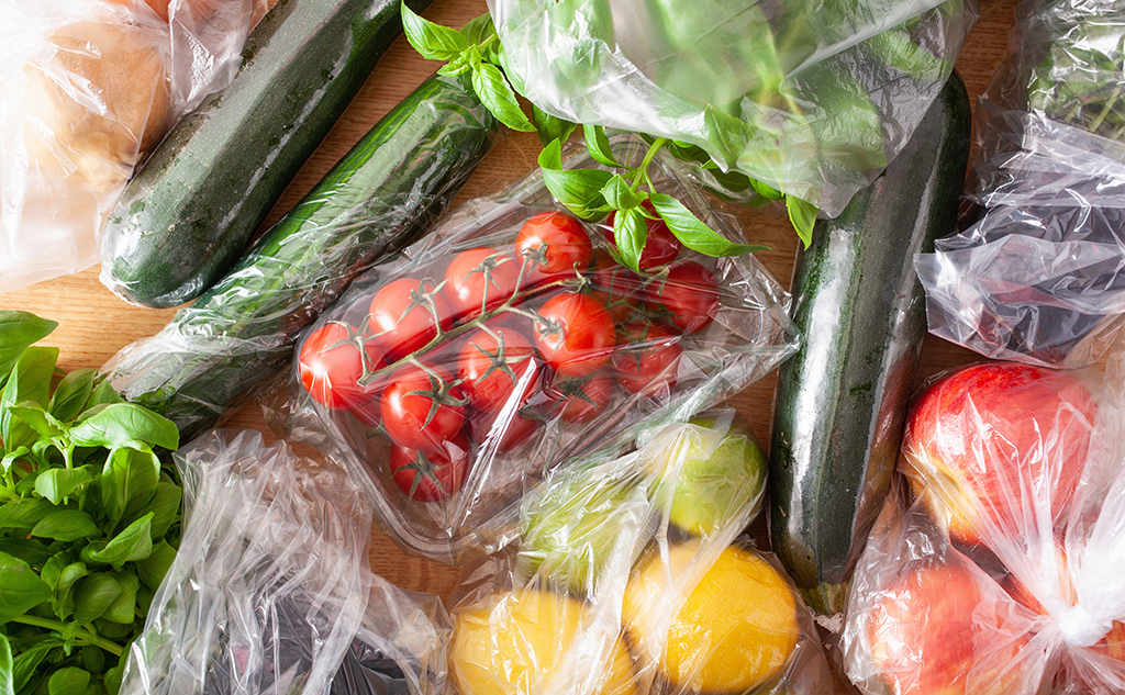 プラスチック包装の野菜