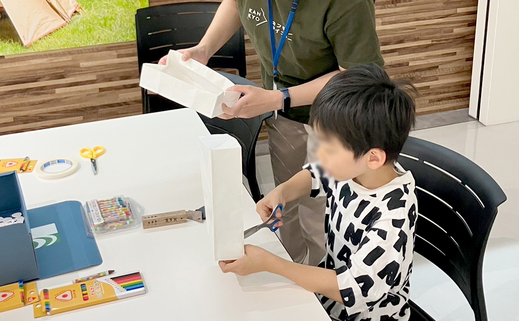 ワークショップの様子_作成中