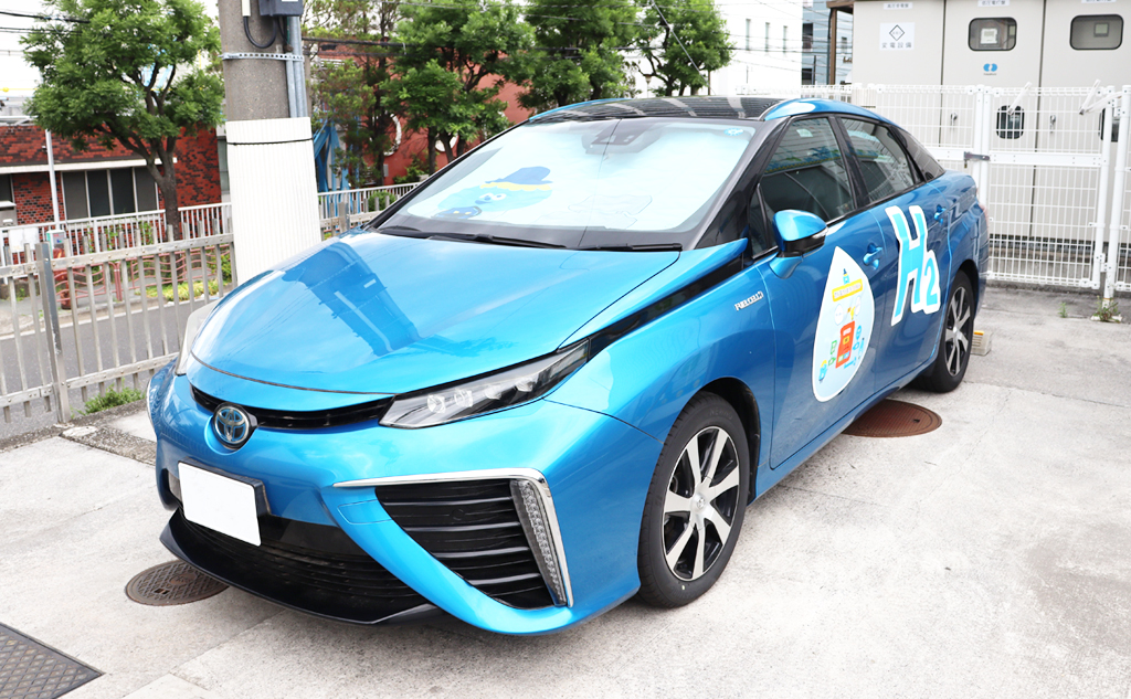 燃料電池車_東京スイソミルの展示